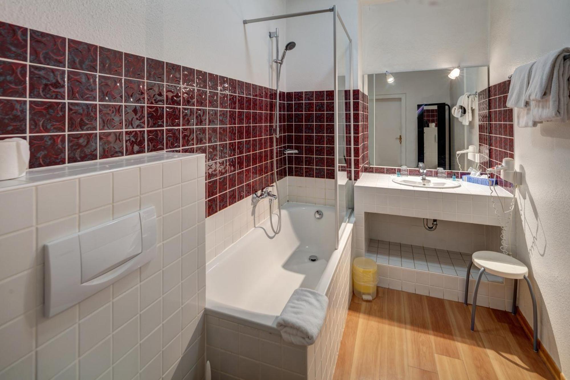Hotel Leander 3*